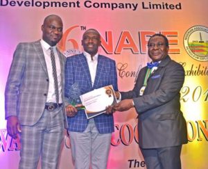 L-R: Exploration Manager Deepwater, Shell Nigeria Exploration and Production Company (SNEPCo), Uche Johnbosco; Lead, Subsurface Shallow Water, SNEPCo, Kefe Amrasa; and the outgoing President, Nigerian Association of Petroleum Explorationists (NAPE), Andrew Ejayeriese at the presentation of 2nd Best Exhibitor Award to Shell at the just-concluded NAPE annual conference and exhibition in Lagos… on Thursday