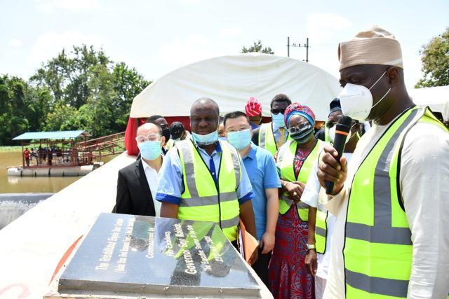 From right, Oyo State Governor, Engr Seyi Makinde; his deputy, Engr Rauf Olaniyan; Secretary to the State Government, Mrs Olubamiwo Adeosun; Contractor, Yan Longfez; Executive Secretary, Ibadan Urban Flood Management Project, Mr Dayo Ayorinde and others during the Commissioning of rehabilitated Eleyele Dam complex, Ibadan. PHOTO: Oyo State Government.