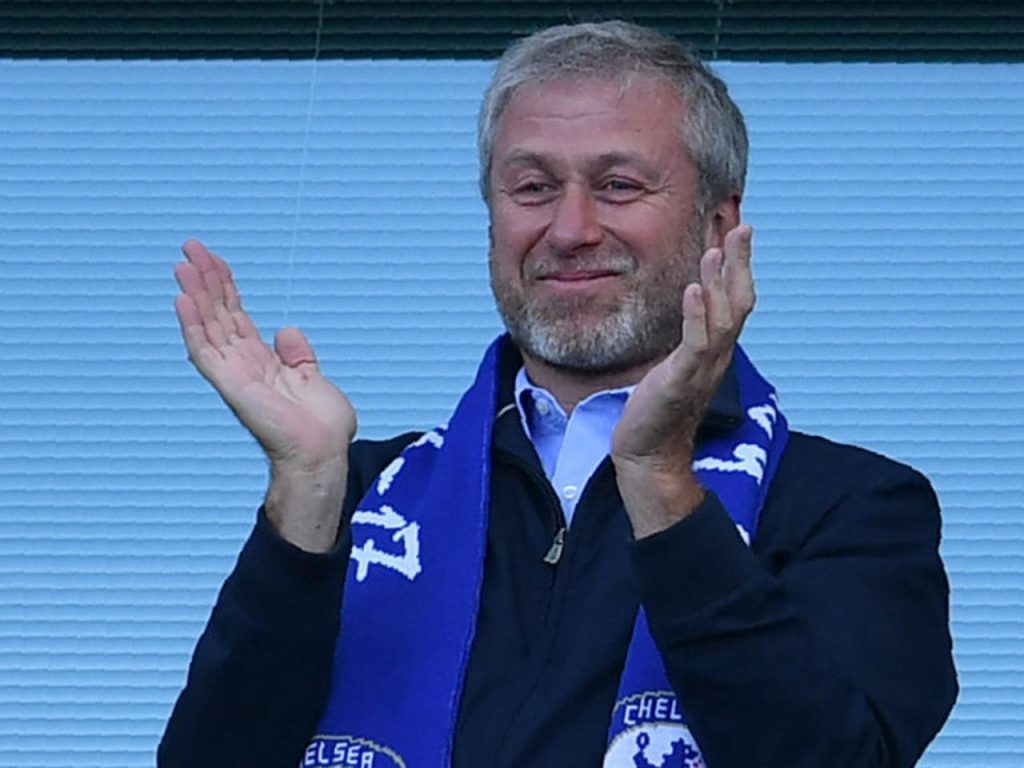 Chelsea fans must stop chanting Abramovich’s name, UK government orders