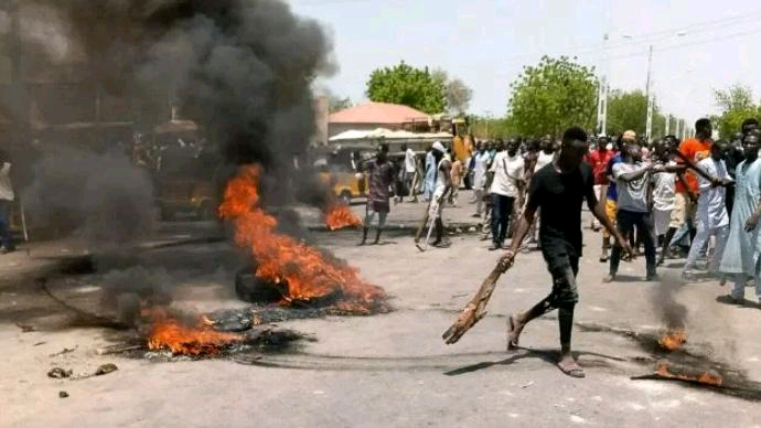 Mob kills 2 for allegedly defiling 10-year-old to death