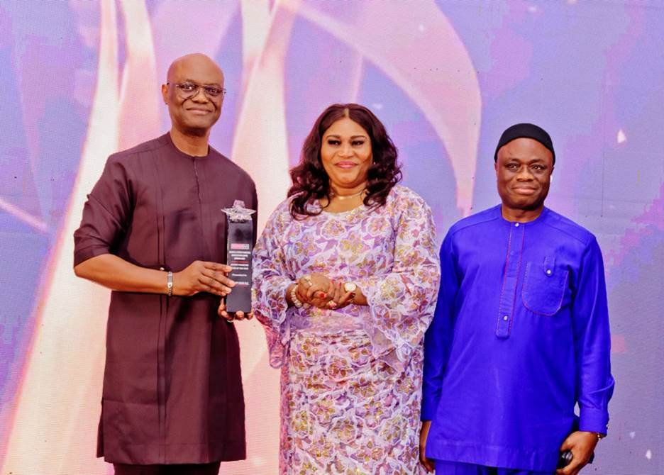 Fidelity Bank Emerges Export Finance Bank Of The Year .
