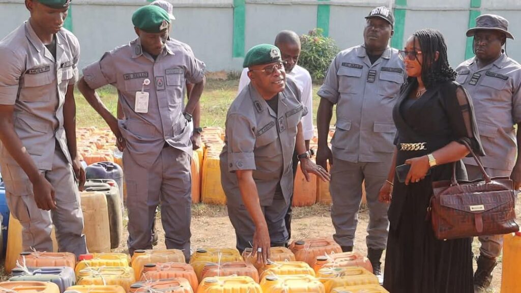Nigeria Customs To Auction 15,325 Liters Of Petrol To Ease Transportation Hardship