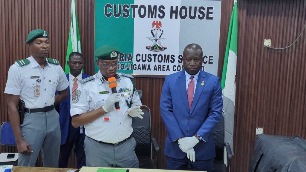 EFCC Investigates Suspect Arrested With $265,000 In Kano